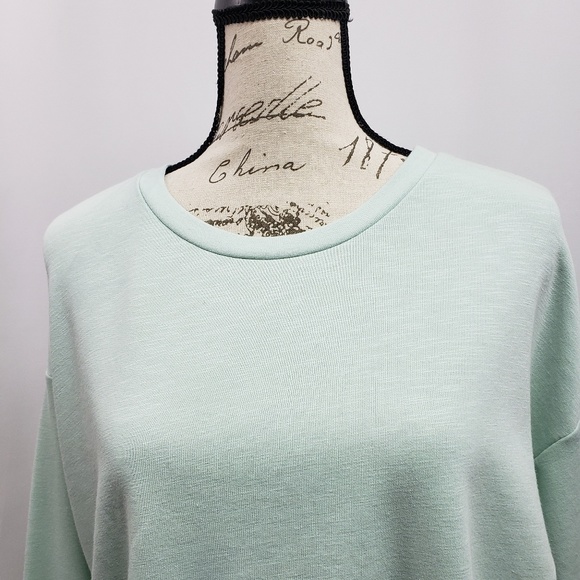 Mossimo Cropped Sweatshirt NWT XL - Picture 2 of 7